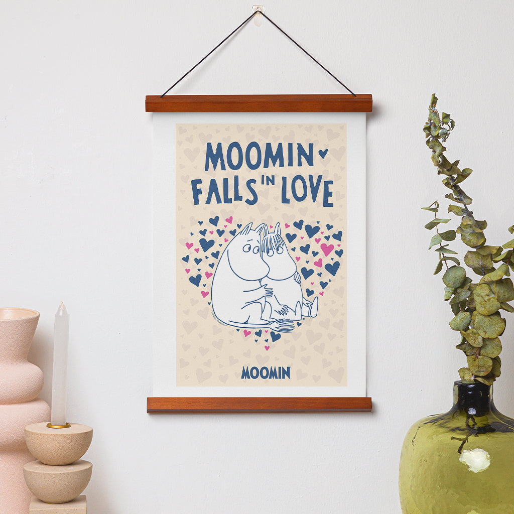 Moomin Falls In Love Hearts Moomintroll & Snorkmaiden Print