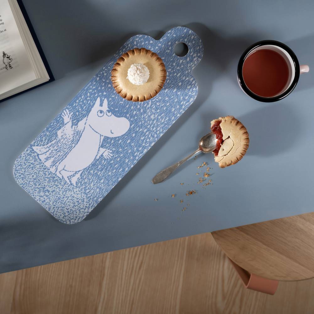 Moomin Dreamy Winter Chop & Serve Board 13x33cm - The Official Moomin Shop