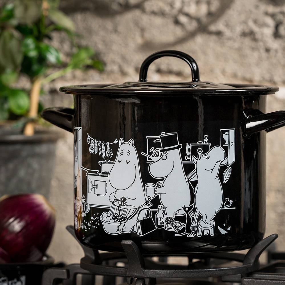 Moomin Enamel Pot In the Kitchen 51 oz - Muurla