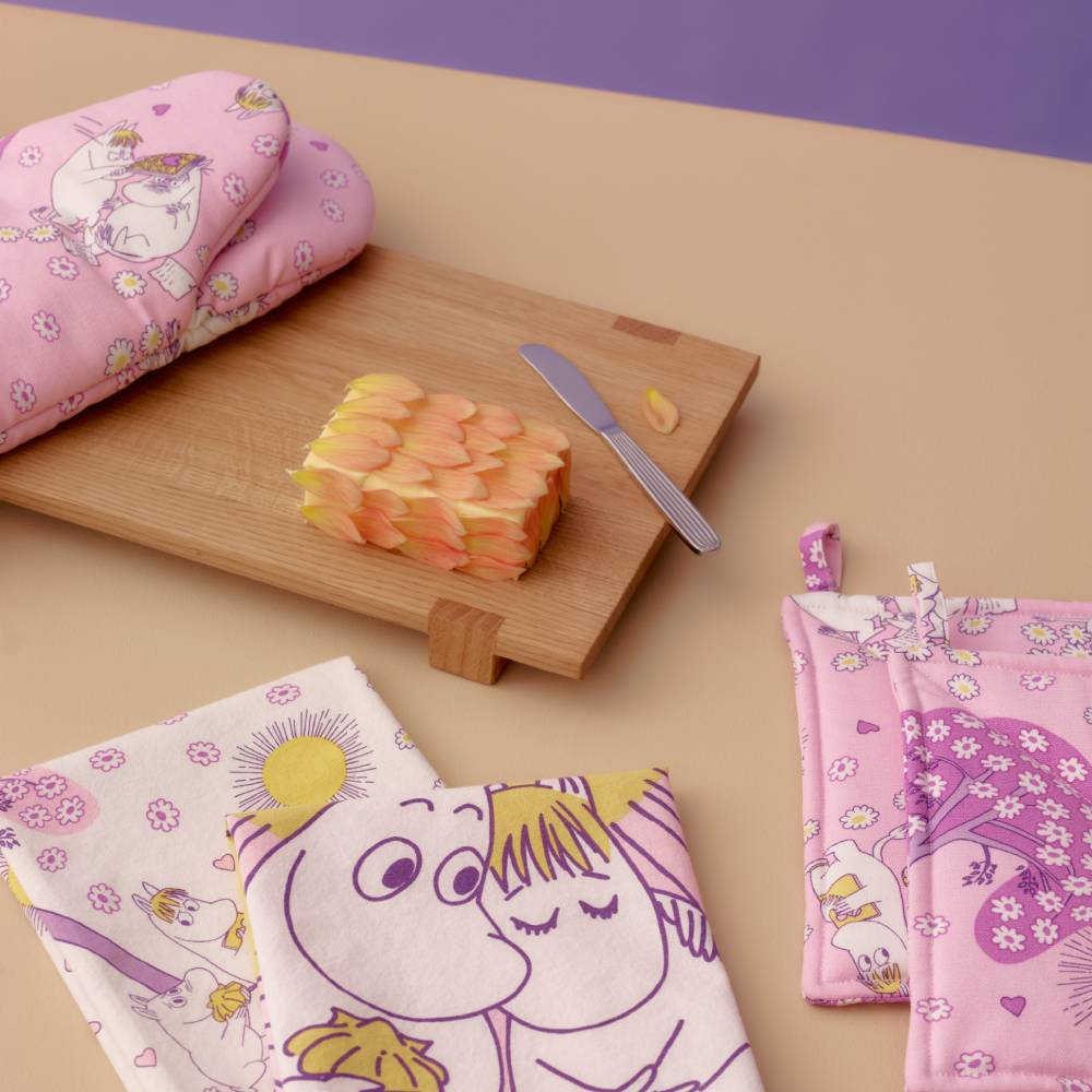 Moomin Sweethearts Oven Mitt - The Official Moomin Shop