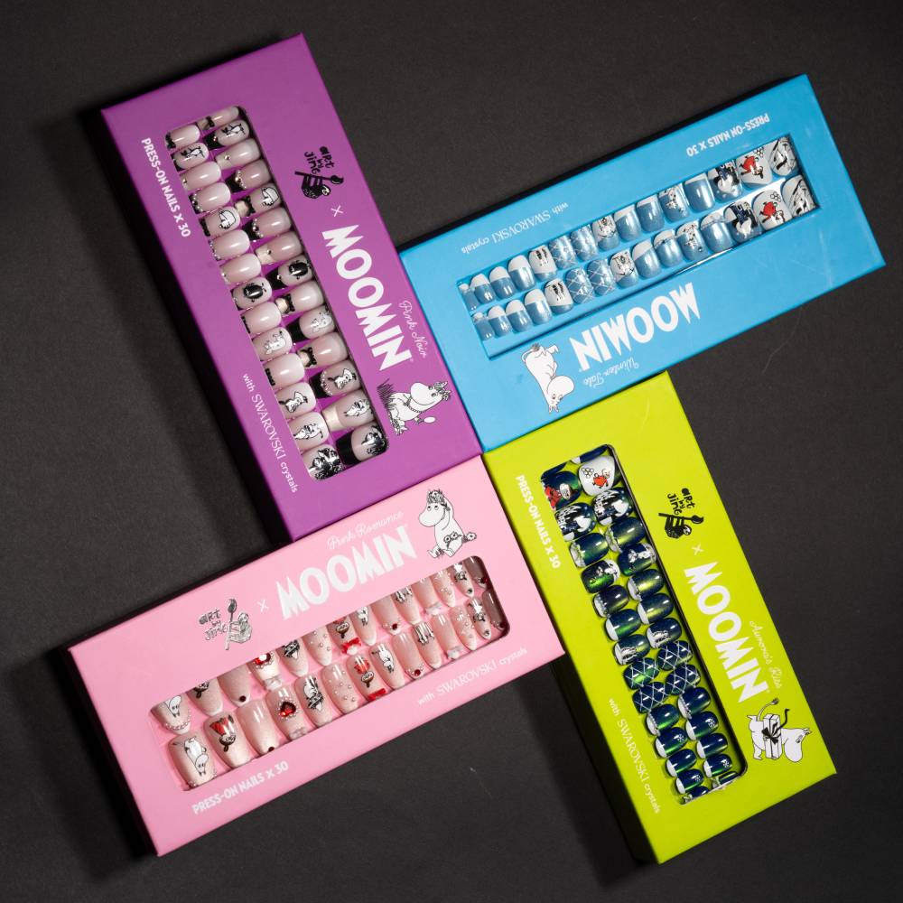 Moomin Winter Tale Press-on Nails Blue - The Official Moomin Shop