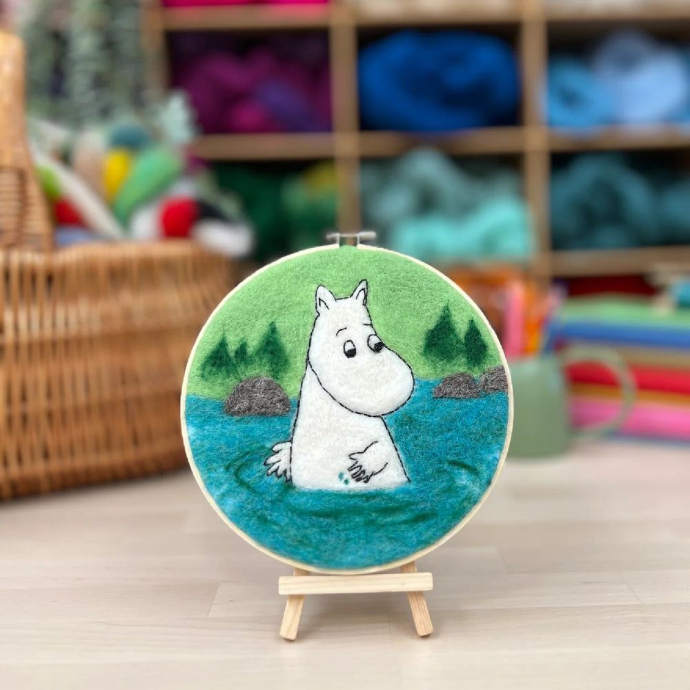 Needle Felting Kit Moomintroll Dipping