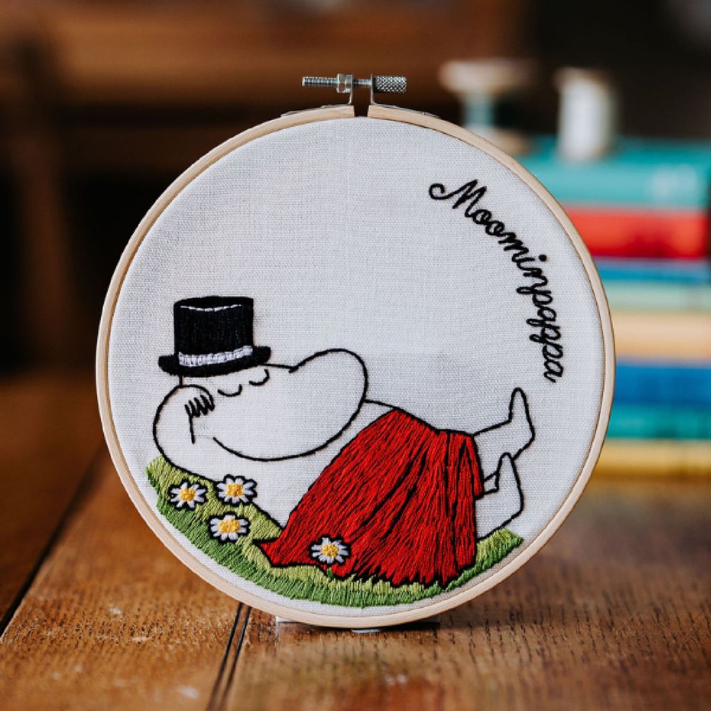 Embroidery Kit Moominpappa Snoozing - The Crafty Kit Company