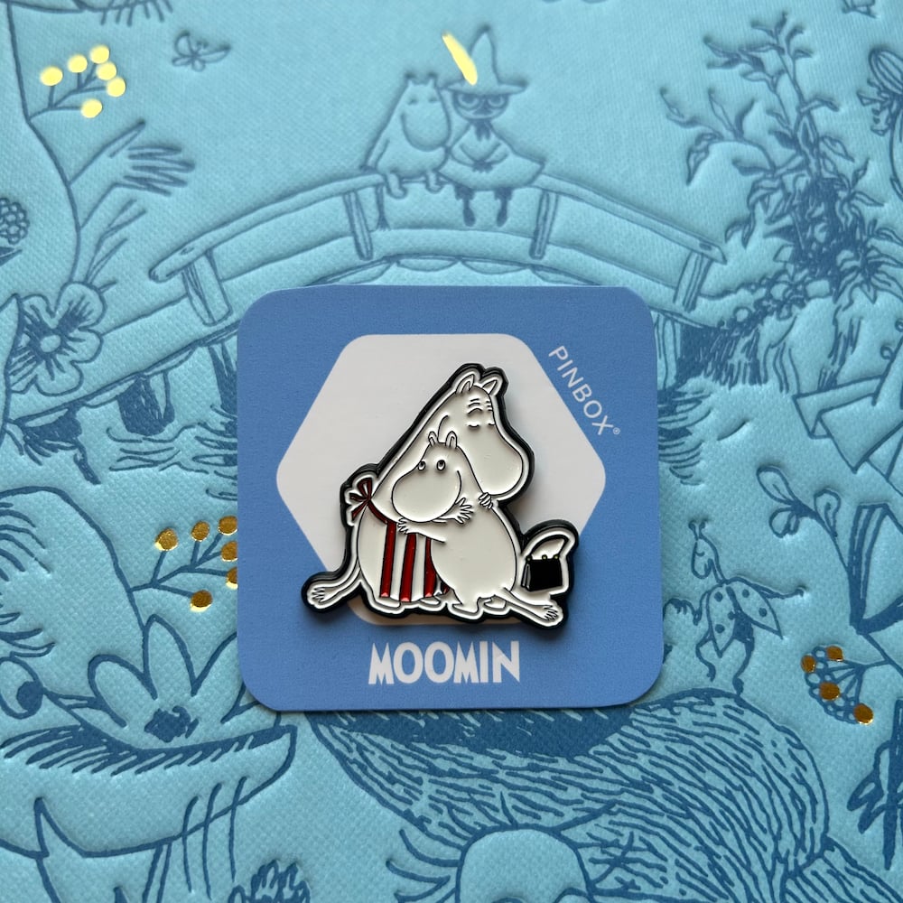 Moomin Pin Hug - Pinbox