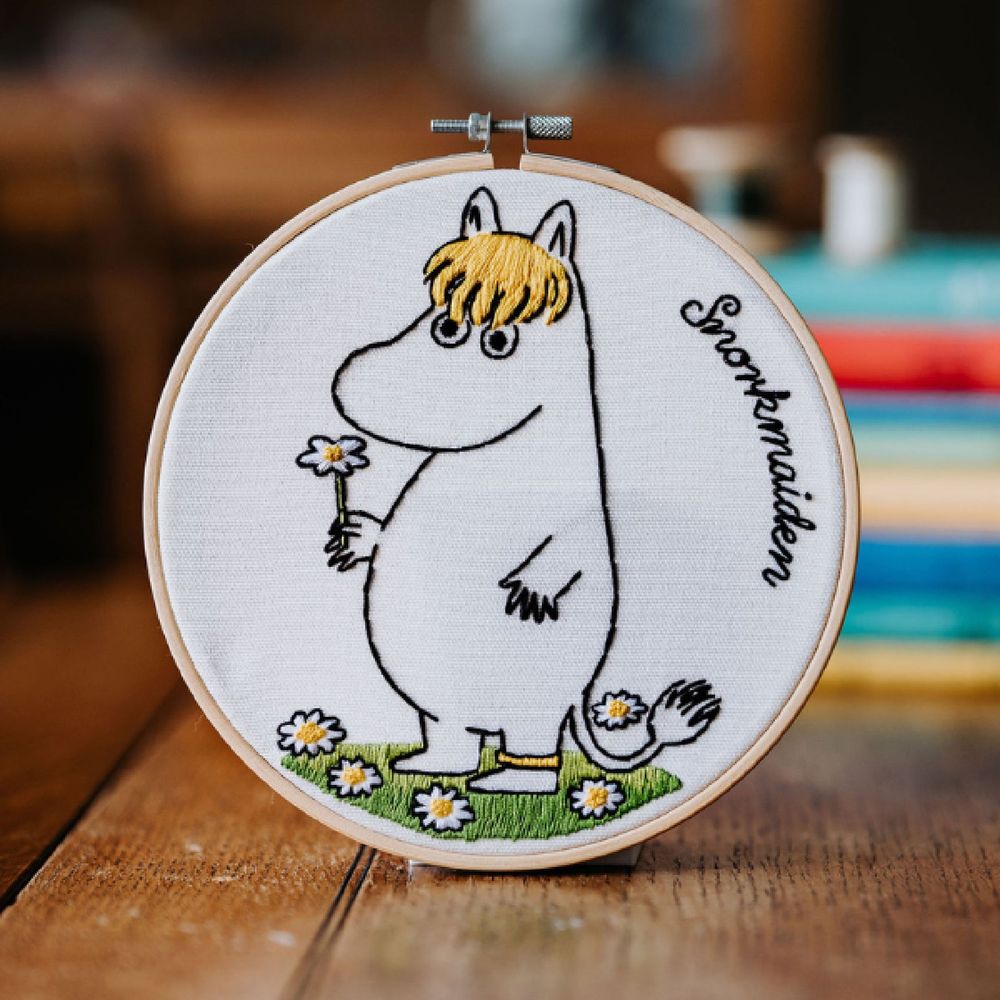 Embroidery Kit Snorkmaiden Daisy Picking - The Crafty Kit Company