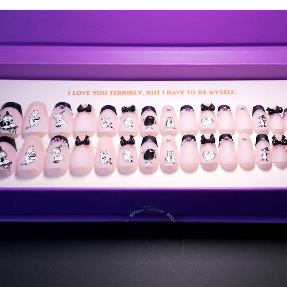 Moomin PinkNoir Press-on Nails Pink - The Official Moomin Shop