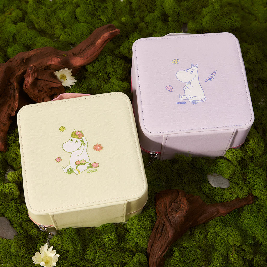 Moomin Cosmetics Bag -  Off to the Sea - dearcloud
