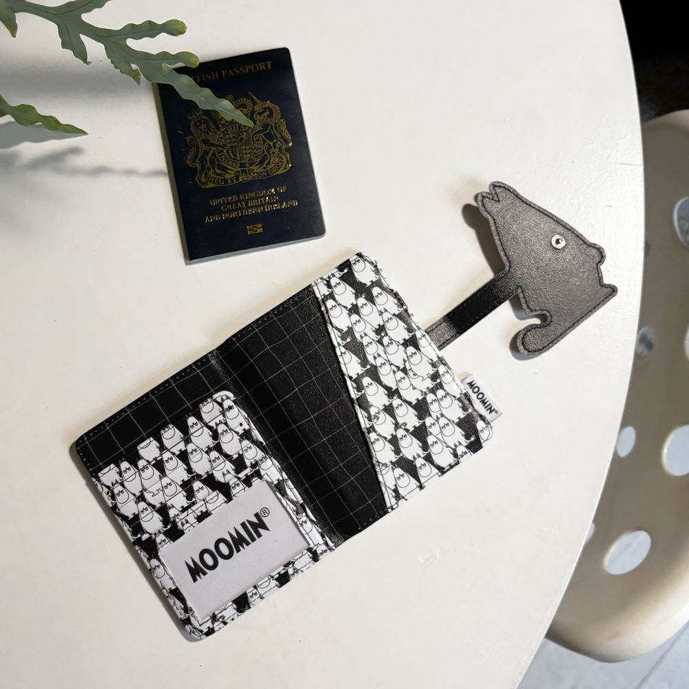 Moomintroll Angry Passport Holder - The Official Moomin Shop