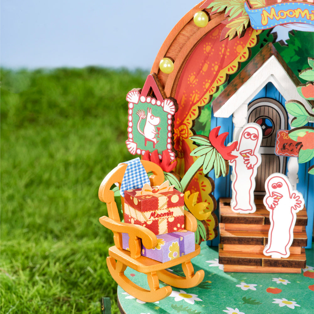 Snorkmaiden's Garden Party DIY 3D Dollhouse