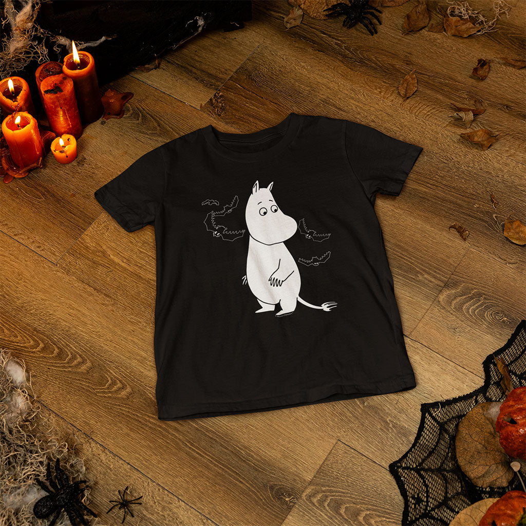 Moomin Moomintroll Surrounded By Spooky Bats Adult T-Shirt