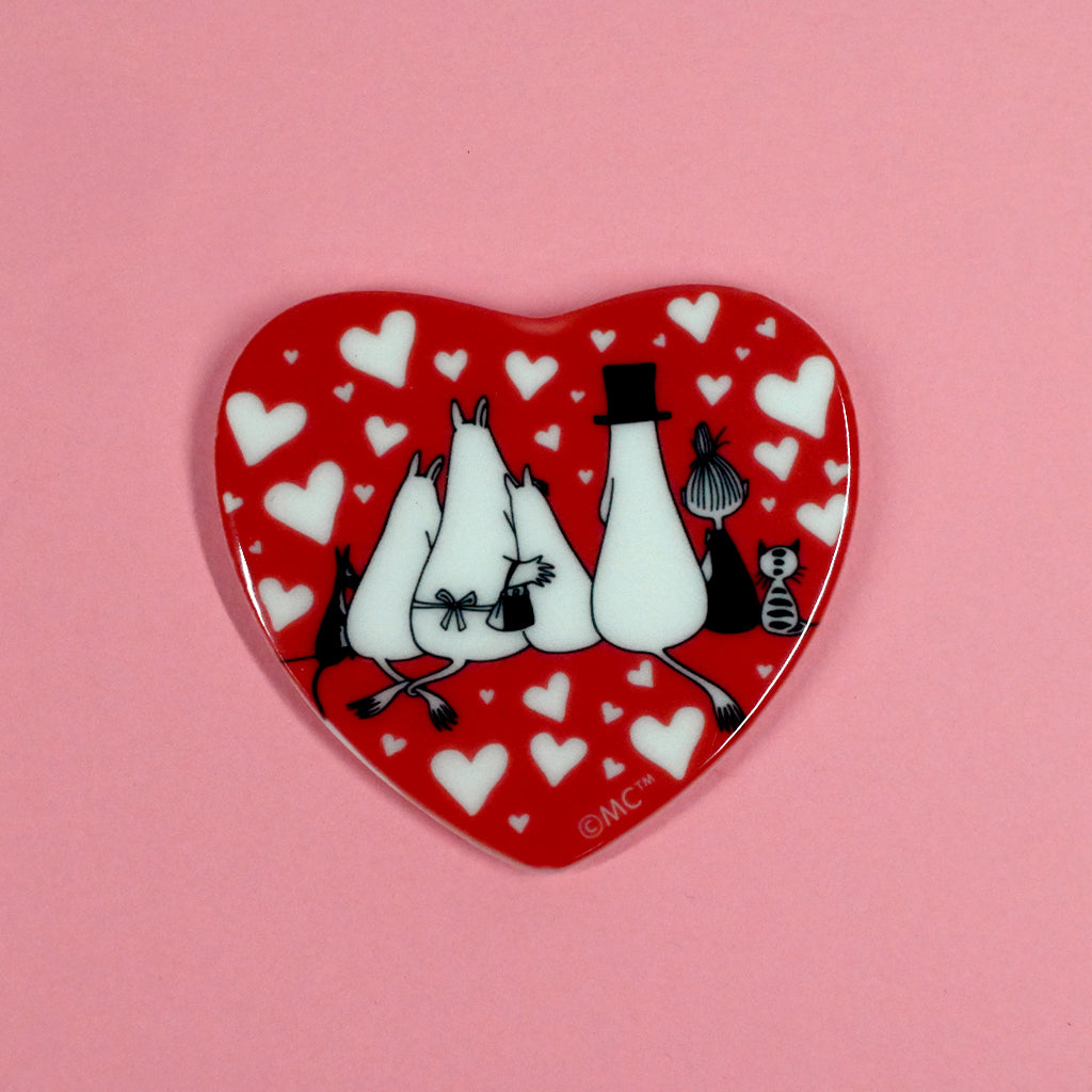 Moomin Love Hearts Around Moomin Family Heart Shaped Ceramic Fridge Magnet