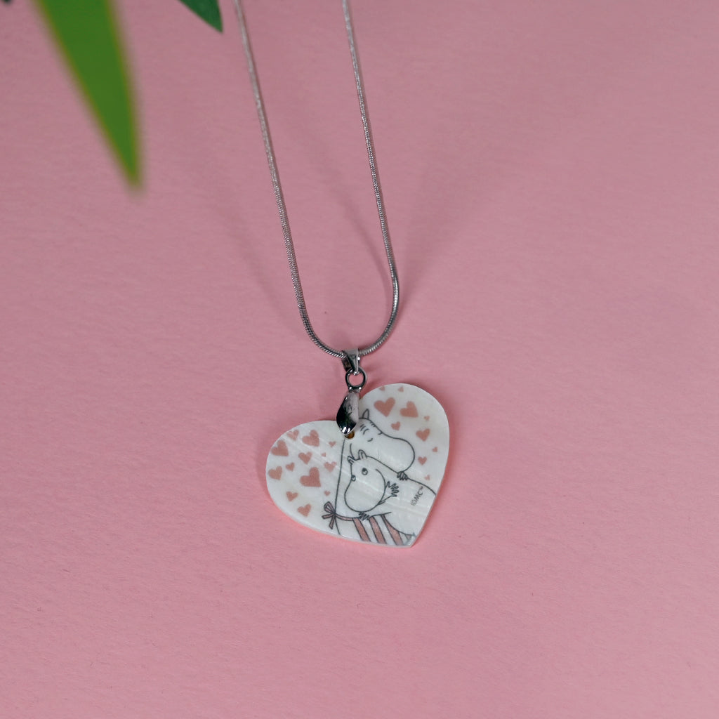 Moomin Love Hearts Moomintroll &amp; Moominmamma Real Shell Pendant Necklace